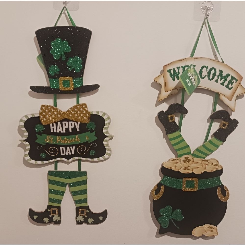 3 for 26 18" St Patricks Day & Welcome Wood Hanging Leprechaun Pot of Gold Wall